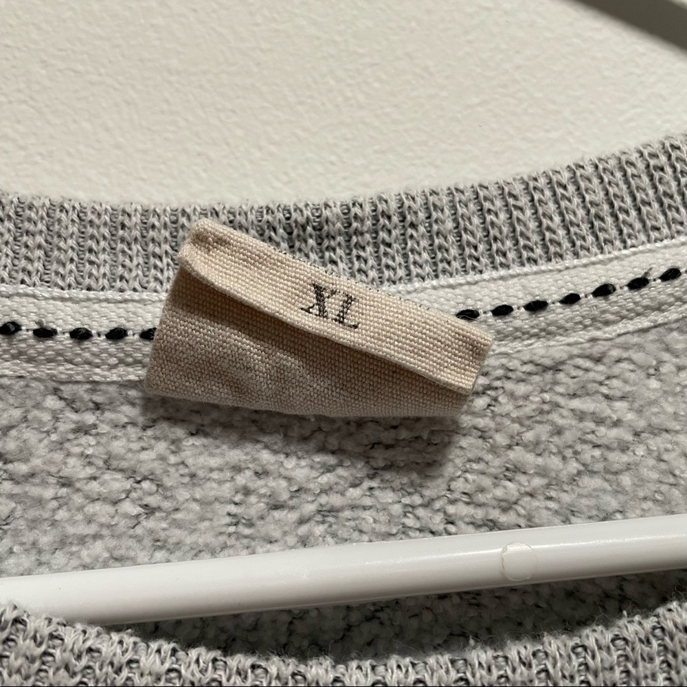 SOLD❌ Pacific & Co Crewneck Sweater - Picture 6 of 9